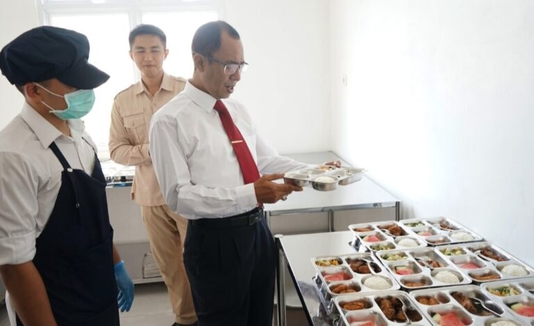 Masrofi Tinjau Kesiapan Program Makan Bergizi Gratis di Banjarnegara