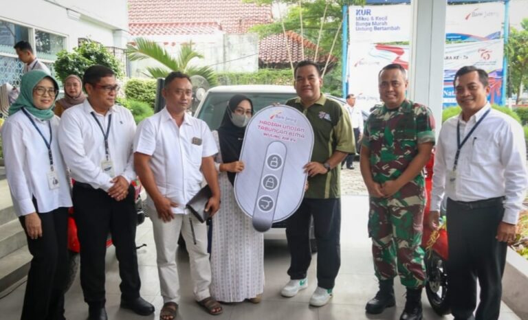 Nasabah Bank Jateng Cabang Blora Raih Hadiah Undian Tabungan Bima