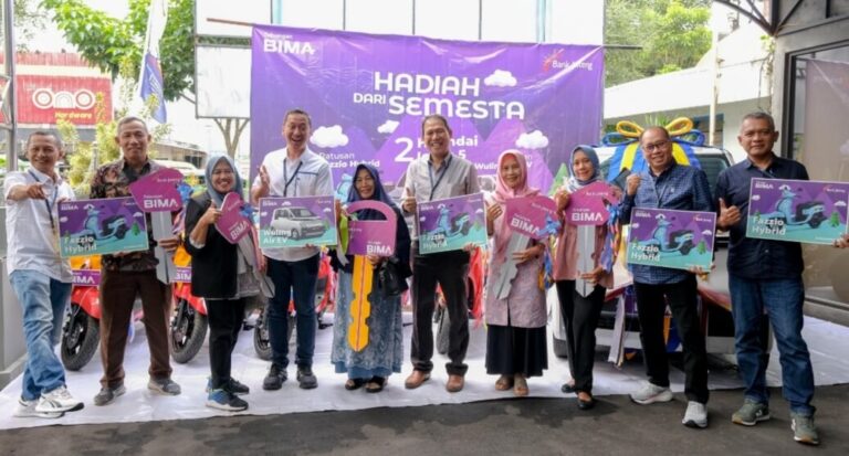 Bank Jateng Temanggung Bagikan Hadiah Mobil Listrik ke Nasabah