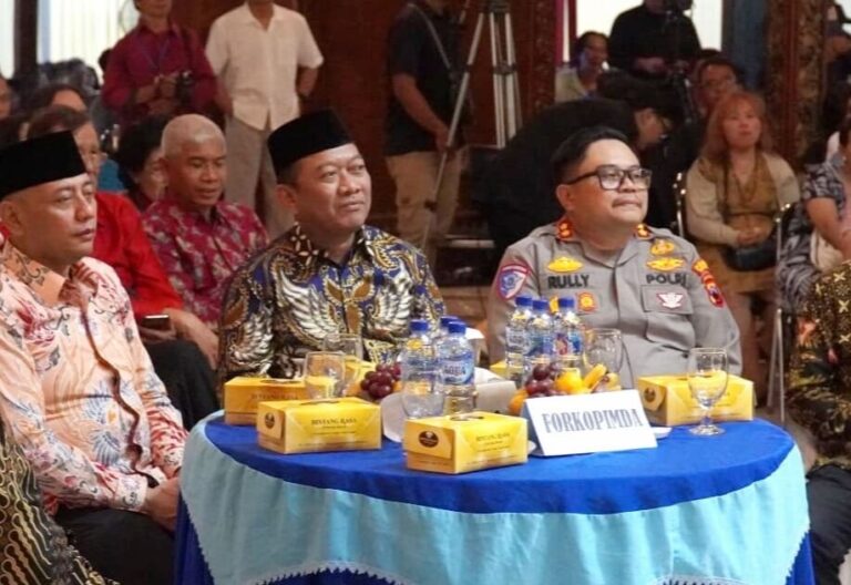 Perayaan Natal Bersama di Tegal: Momentum Perkuat Persatuan dan Kesatuan