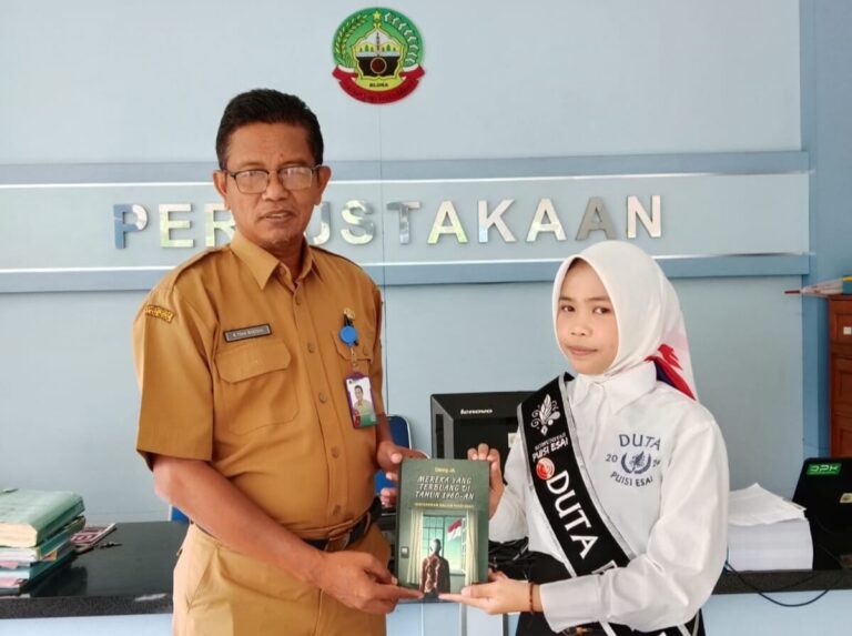 Duta Puisi Esai Nasional dari Jateng Kunjungi DPK Blora