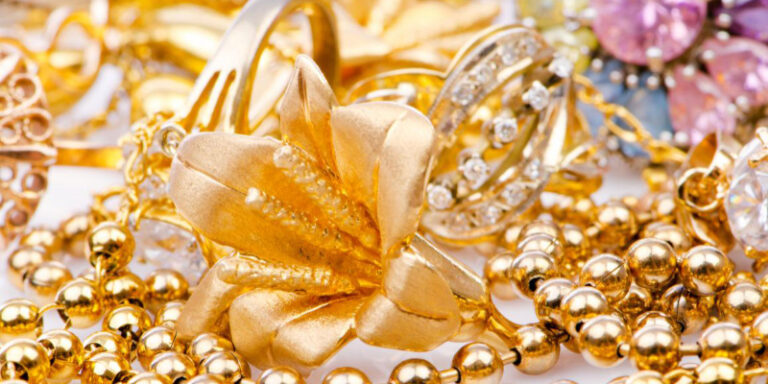 Kenaikan Harga Emas Pemicu Inflasi Jateng pada Desember 2024