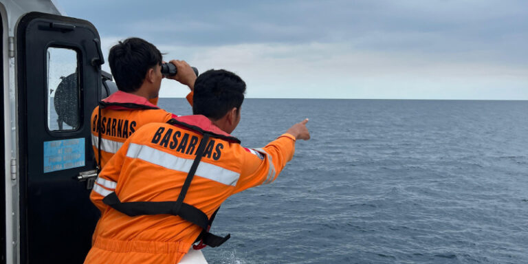 Operasi Pencarian Korban Nelayan KM Sumber Rizki Ditutup