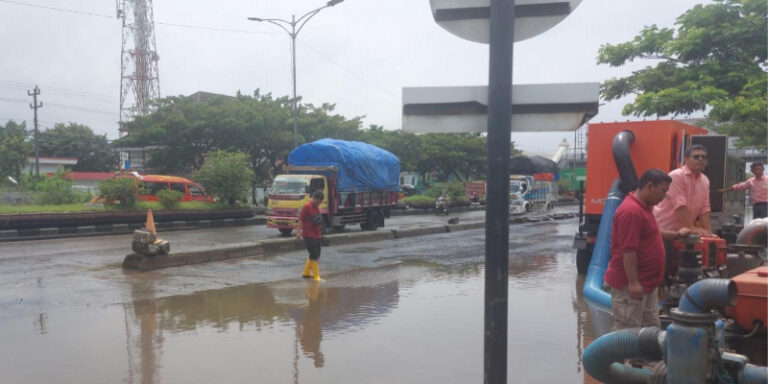 Pemkot Semarang: Banjir Jalan Kaligawe Telah Surut