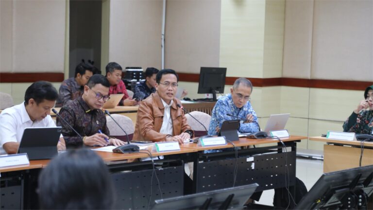 Kementerian Kependudukan Dukung Peningkatan Kompetensi Bidan KB