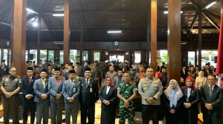 Bupati Arief Rohman Sampaikan Visi Misi Pemerintahan di Rapat Paripurna DPRD Blora