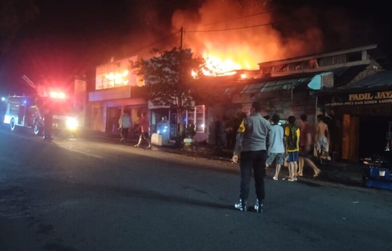 Kronologi Kebakaran Ruko di Depan Polsek Ambarawa