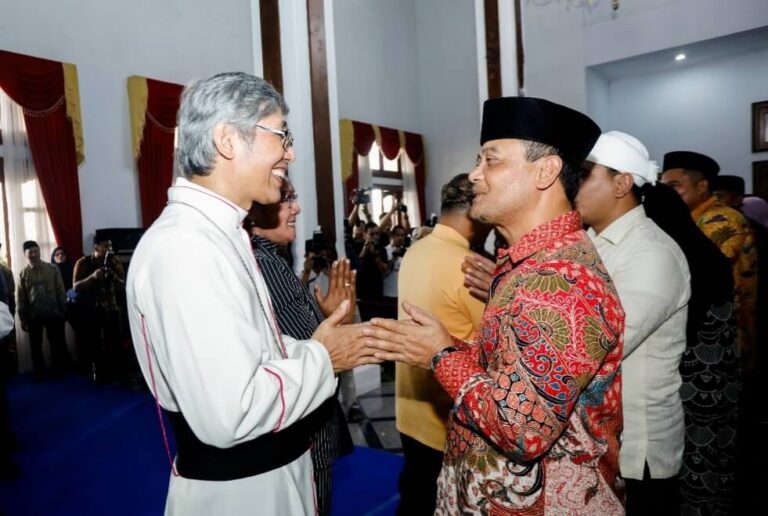 Idulfitri Perdana Sebagai Gubernur, Ahmad Luthfi: Nuansanya Beda, Tidak Ada Ewuh-Pakewuh