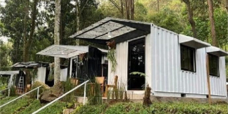 Menikmati Glamping di Keheningan Candi Sukuh