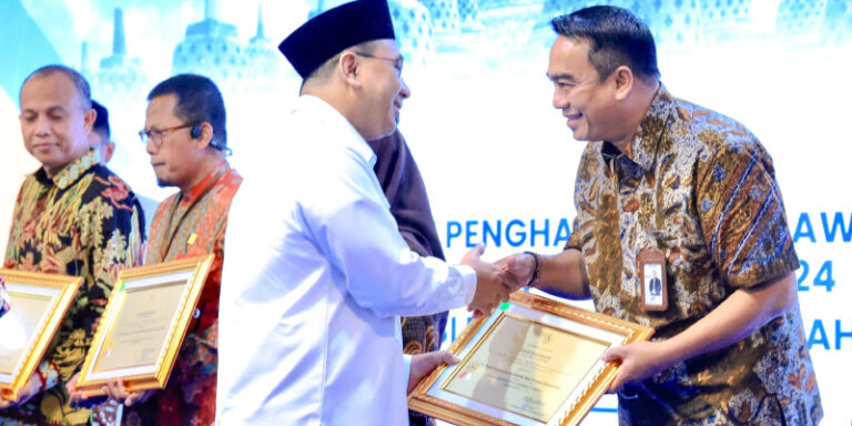 Bank Jateng Terima Penghargaan CSR Award dari Pemprov Jateng