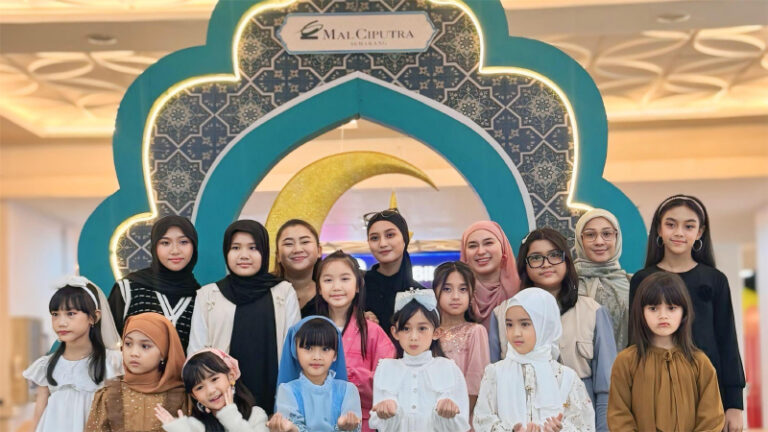 Murid Lucette Entertainment School Tampil Percaya Diri di Mall