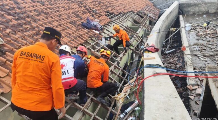 Tembok Ponpes Gontor Magelang Roboh, Empat Santri Meninggal dan 25 Luka-Luka