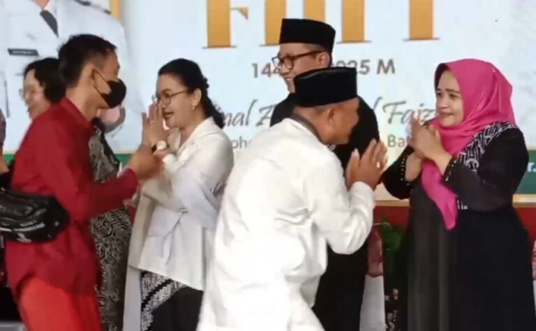 Pertama Kali, Agustina-Iswar Gelar Open House di Balai Kota