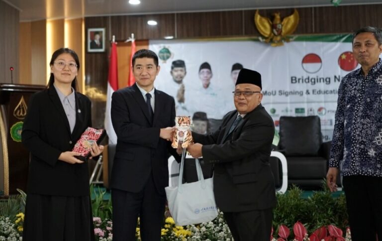Unwahas Teken MoU Pendidikan Internasional, Perkuat Kerja Sama dengan China