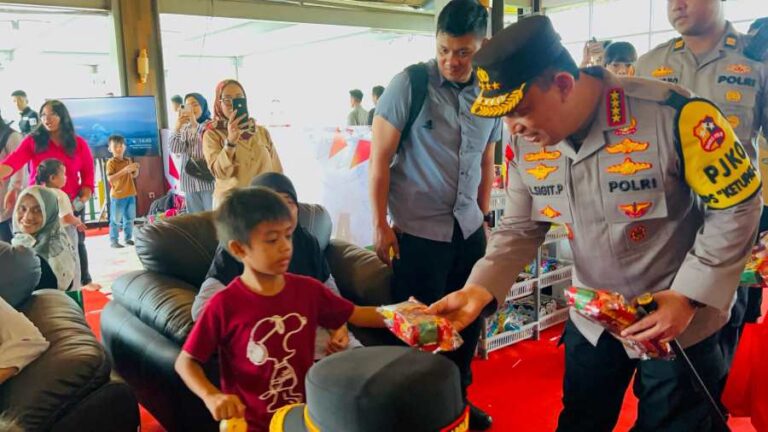 Tinjau Rest Area KM 456 Jateng, Kapolri: Besok Digelar One Way Nasional