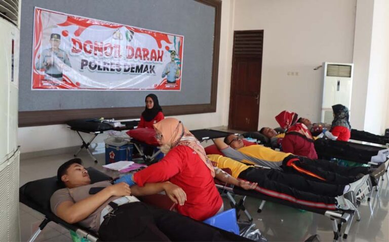 Personel Polres Demak Berhasil Kumpulkan 46 Kantong Darah