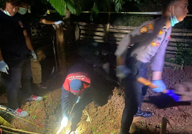 Dilaporkan  Hilang, Seorang Wanita di Wonogiri Ditemukan Dicor di Pekarangan