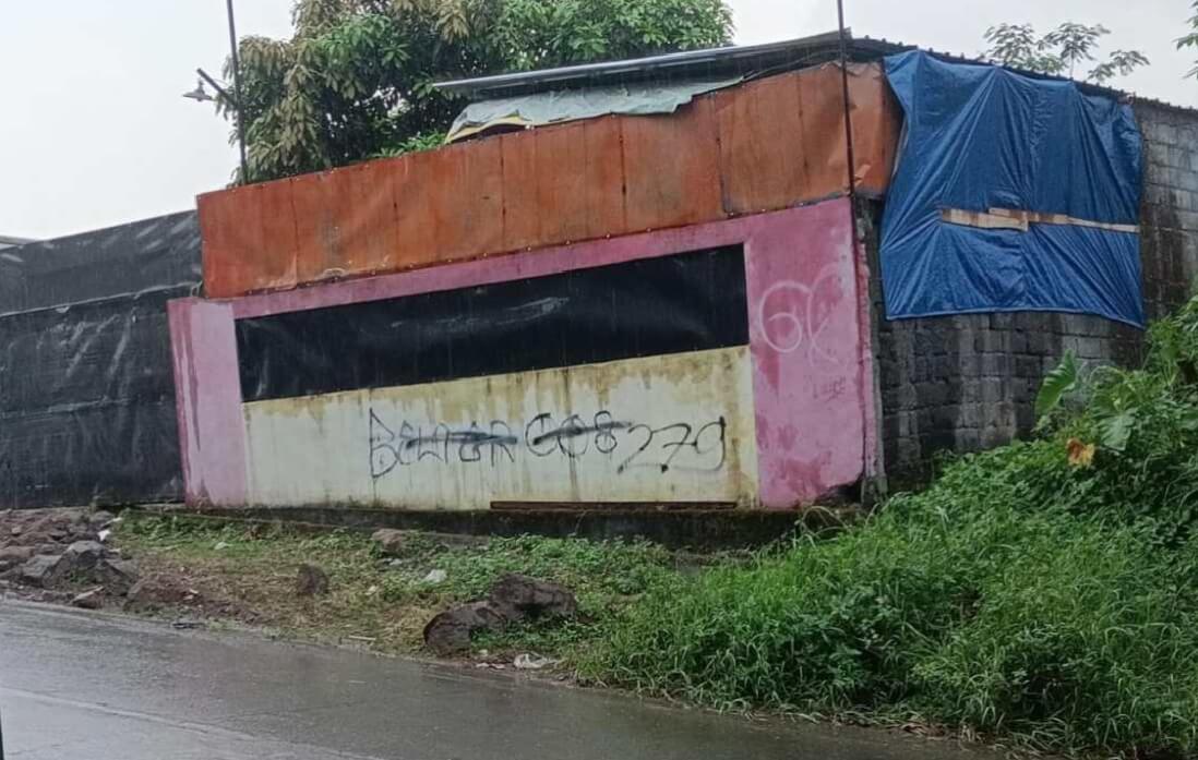 Sebuah bangunan di Desa Randugunting, Kecamatan Bergas, Kabupaten Semarang diduga digunakan sebagai gudang penyimpanan BBM bersubsidi jenis solar ilegal.(Foto Ist)