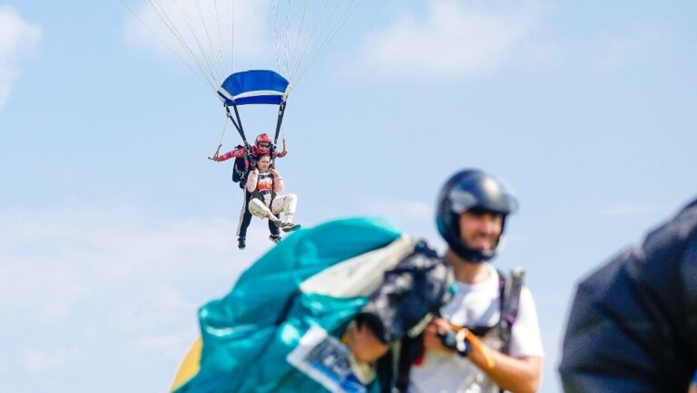 Kepulauan Karimunjawa, Jepara, menggelar Karimunjawa International Skydiving and Adventure (KISA) Boogie Woogie Jump pada 7–11 Mei 2025.(Dok Humas)