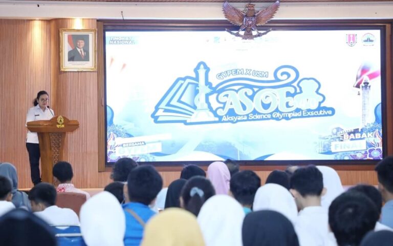 Wali Kota Semarang, Agustina, saat memberi sambutan pada Olimpiade Pendidikan Tingkat Nasional di Universitas Semarang, Minggu (11/5).(Dok Humas)