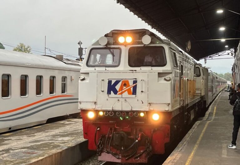 PT KAI Daop 5 Purwokerto, menghadirkan program tarif khusus dari Purwokerto ke Cirebon, dengan harga tiket mulai Rp45.000.(Dok Humas)