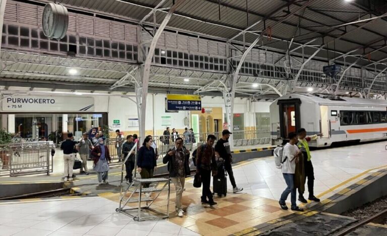 Rabu, (28/5), tercatat sebanyak 11.218 penumpang turun di stasiun-stasiun wilayah Daop 5 Purwokerto.(Dok Humas)