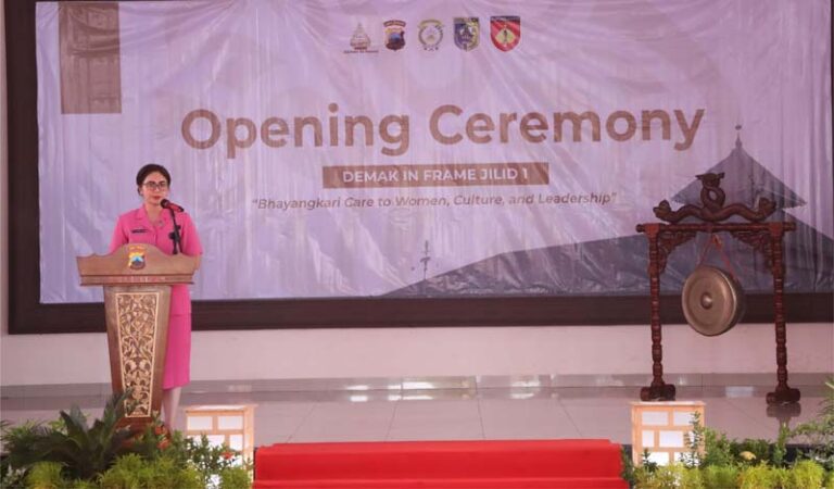 Gali Potensi Generasi Muda, Bhayangkari Demak Gelar Acara Demak In Frame