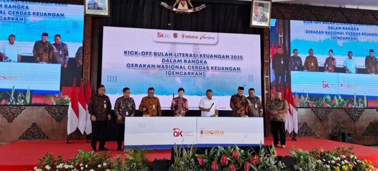 OJK Bersama Bank Jateng Gelar Kick Off Bulan Literasi Keuangan Di Karanganyar