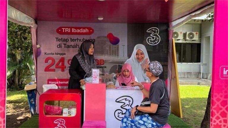 Indosat Buka Gerai 24 Jam di Embarkasi Solo