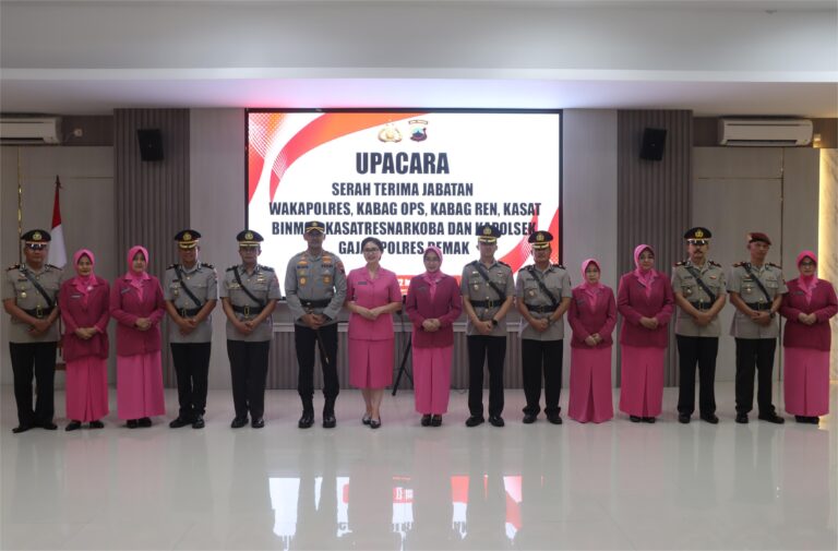 Sejumlah Pejabat Utama Polres Demak Dimutasi