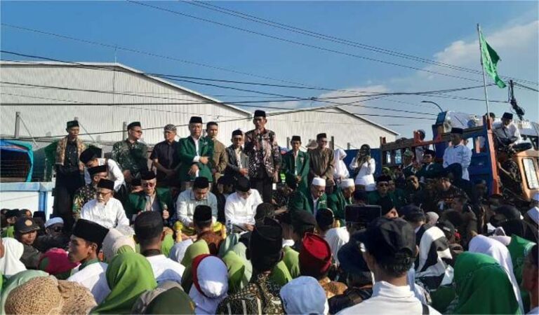 Ribuan Warga NU Gelar Istighosah Kemanusiaan di Demak