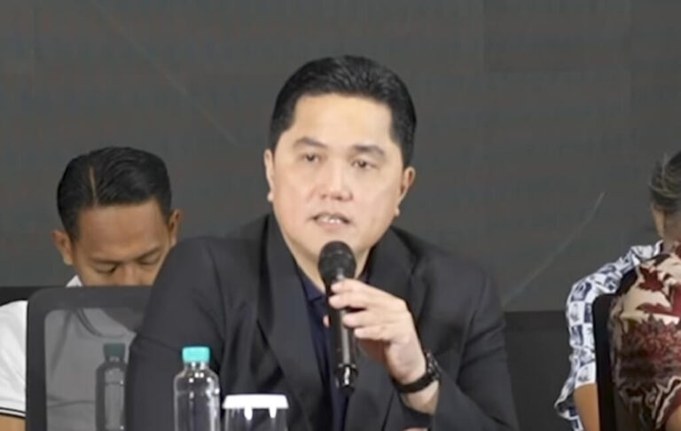 Ketua PSSI, Erick Thohir dalam konferensi pers di Menara Danareksa, Jakarta, Jumat (13/6).(Foto Ist)