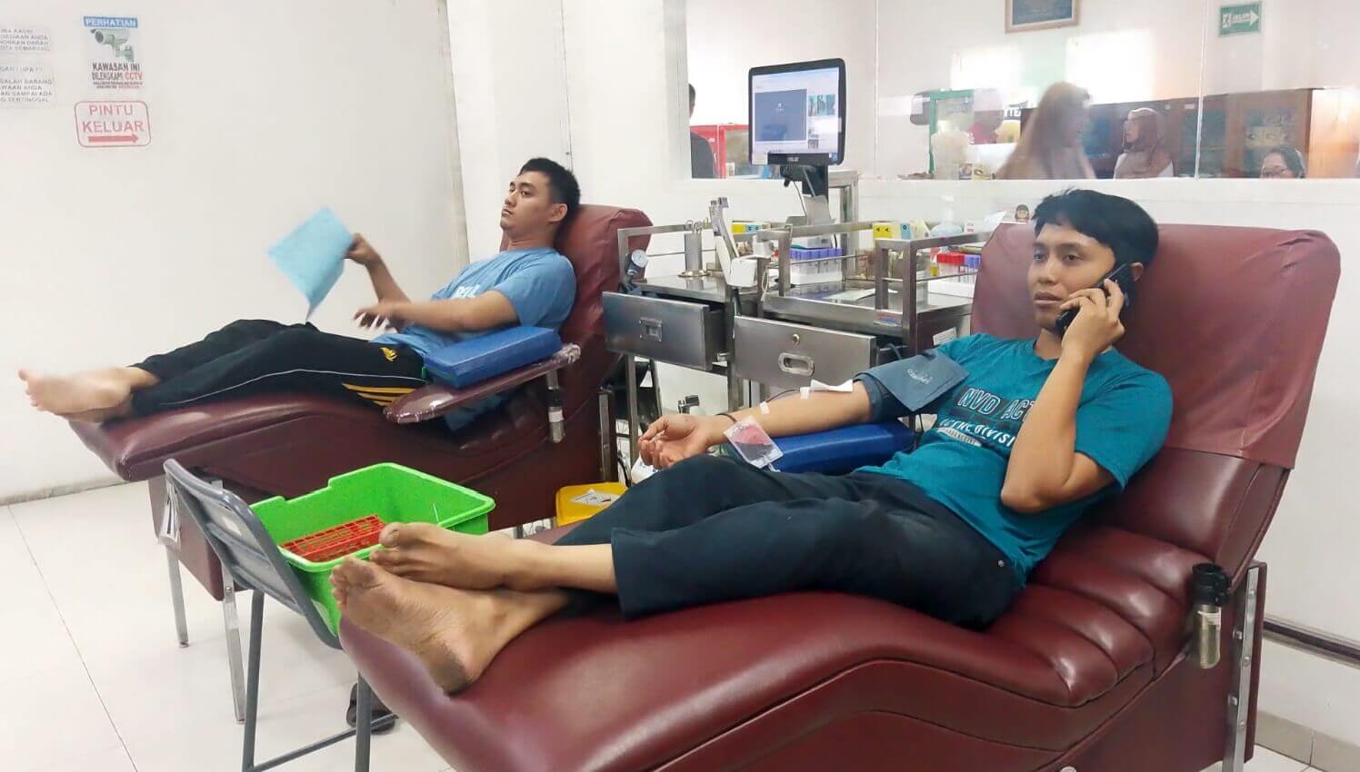 Pendonor darah sukarela di UDD PMI Kota Semarang, Sabtu (14/6).(Foto Ist)