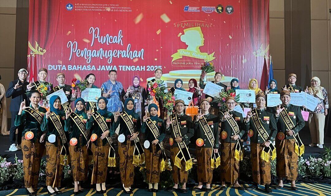 Malam Puncak Penganugerahan Duta Bahasa Provinsi Jawa Tengah Tahun 2025 oleh Balai Bahasa Jateng di Hotel Grand Mercure Solo Baru, Sukoharjo, Sabtu (14/6).(Foto Ist)