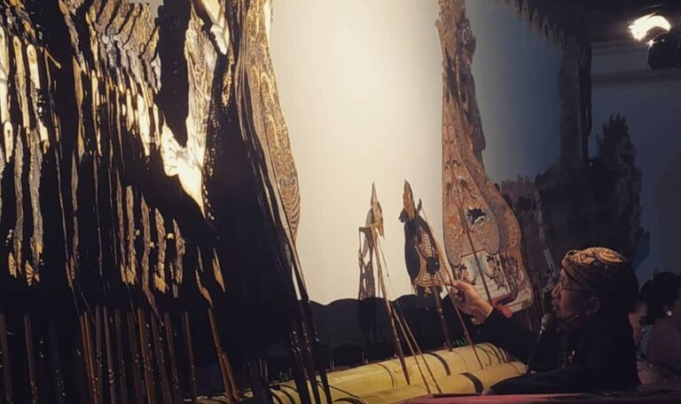 Pagelaran wayang kulit.(Foto Ist)