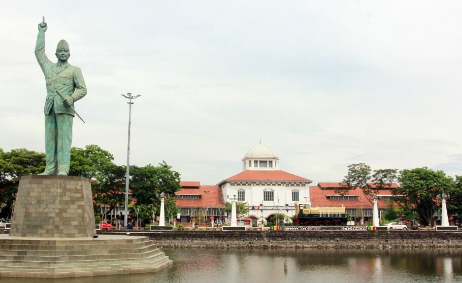Bangunan bersejarah Stasiun Tawang Semarang bergaya art deco dibangun 1914.(Foto Ist)