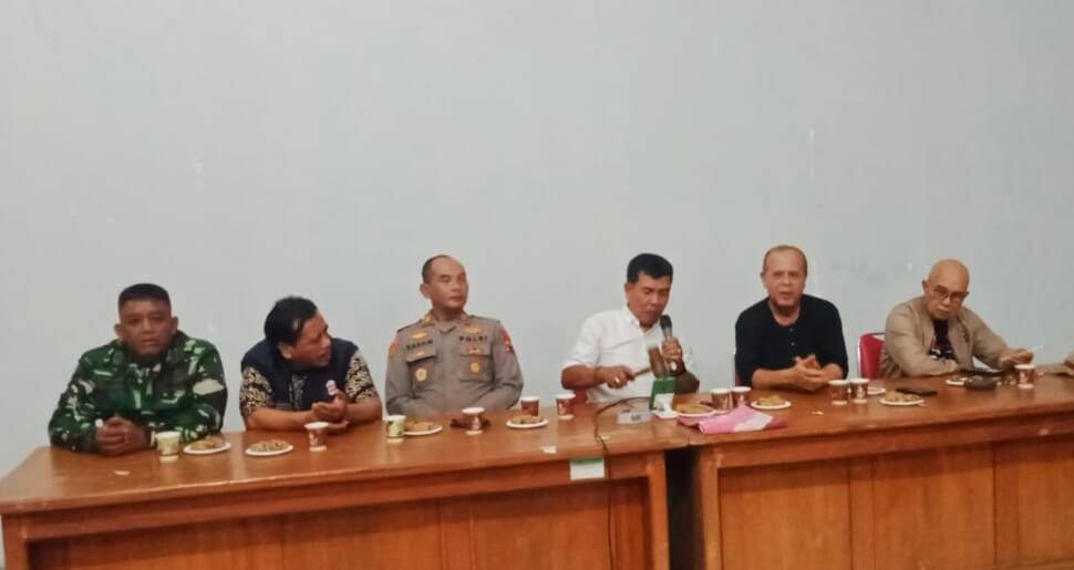 Penetapan struktur resmi panitia Gebyar Bumiayu Fair 2025 dalam rapat konsolidasi yang digelar di Aula Kecamatan Bumiayu, Senin (23/6).(Foto Ist)
