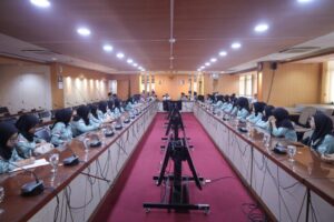 FKM UNIMUS melakukan kunjungan edukatif ke Gedung DPRD Provinsi Jawa Tengah di Semarang, Rabu (25/6).(Dok)