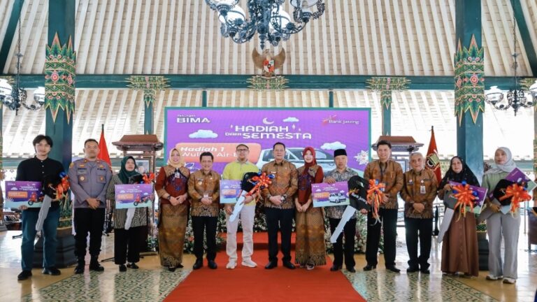Bank Jateng Wonosobo Serahkan Hadiah Undian Tabungan Bima Periode II Tahun 2024
