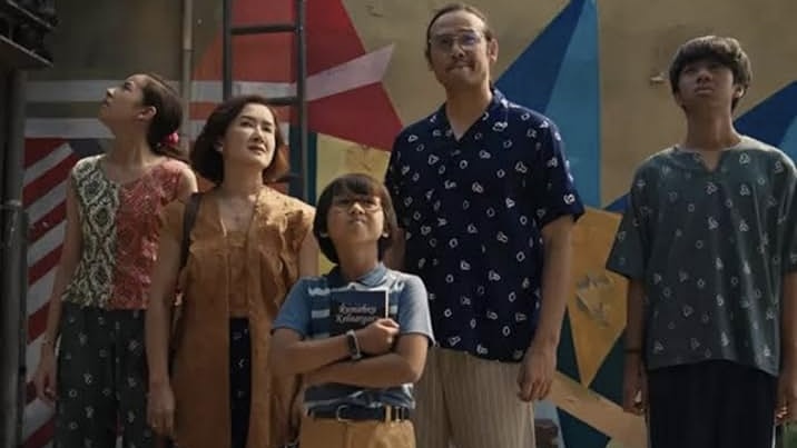 Keluarga Super Irit, Merenungkan Hidup Hemat Bukan Pelit