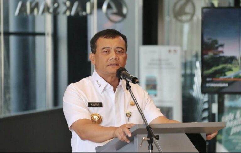 Gubernur Jateng Ahmad Luthfi