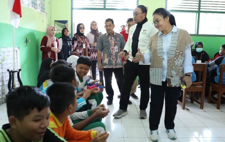 Agustina Wilujeng Pramestuti