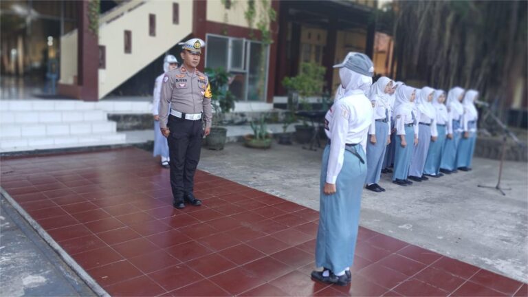 Polisi Gelar Sosialisasi Tertib Berlalulintas di Sekolah