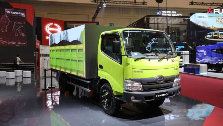 Hino Permudah Bisnis Melalui Cicilan Ringan