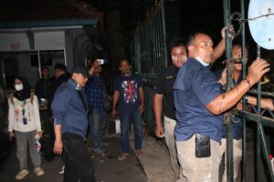 Gubernur Jateng Ahmad Lutfi meninjau arena demo, Jumat (29/8) malam. (Foto: Dok Humas Provinsi)