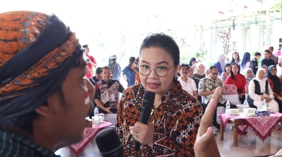 Agustina Wilujeng Pramestuti