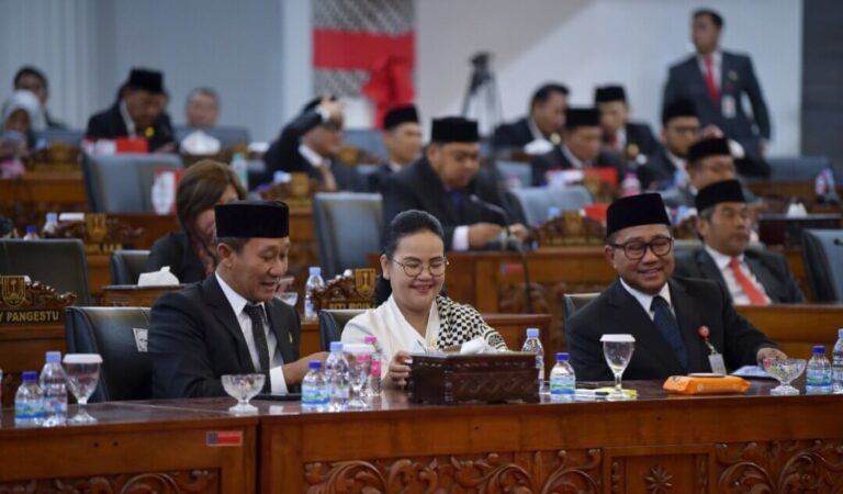 Rapat Paripurna DPRD Kota Semarang
