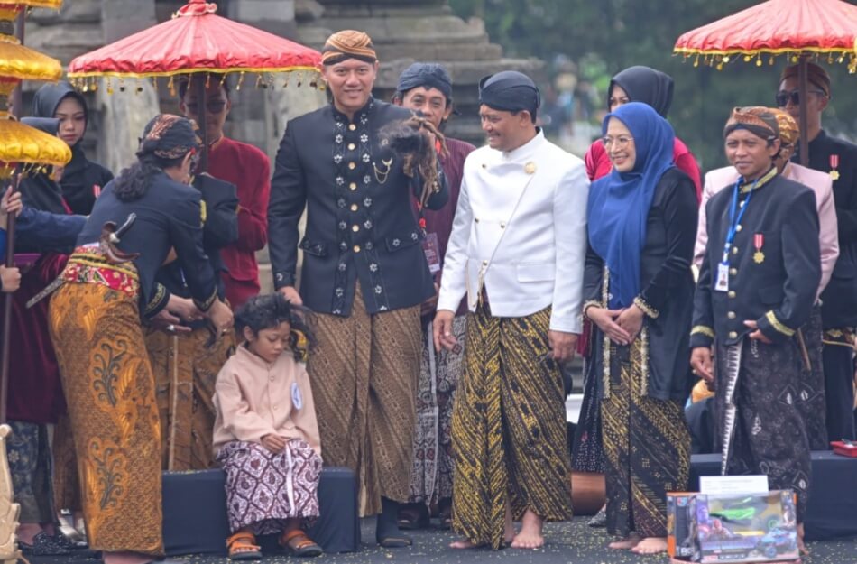 Tradisi Cukur Rambut Gimbal