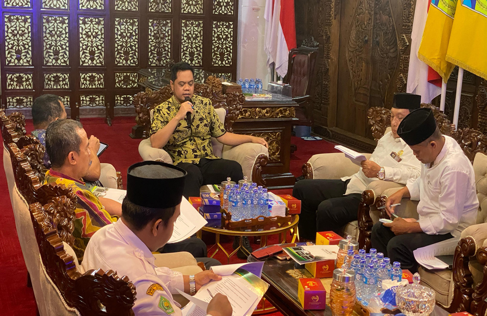Bupati Jepara H. Witiarso Utomo menerima audiensi Badan Amil Zakat Nasional (BAZNAS) Kabupaten Jepara di Ruang Kerja Bupati, Selasa (12/8/2025).