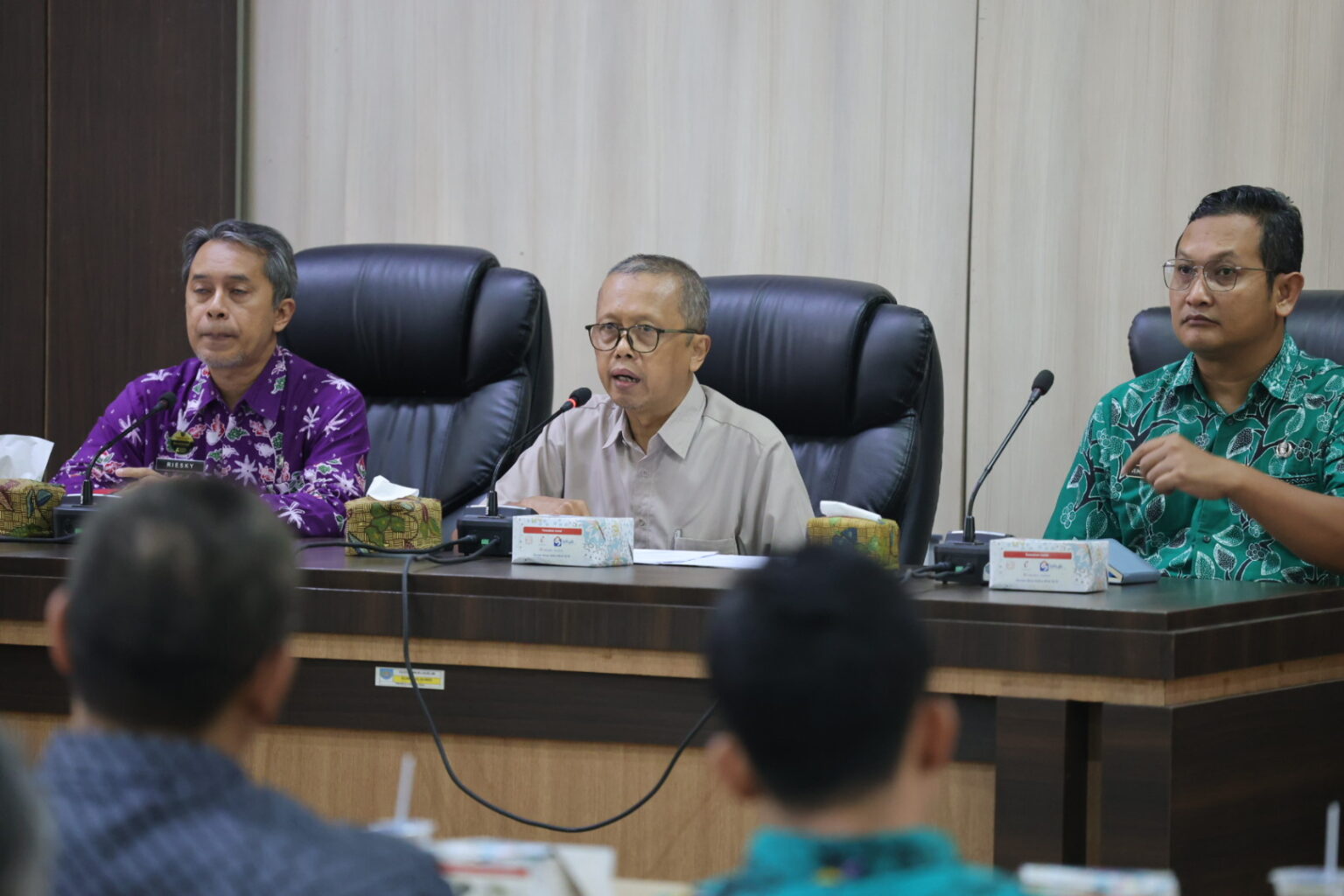 KetuaKomisiC DPRD Jateng, Bambang Haryanto Baharuddin (tengah). (FOTO: Dok Humas)